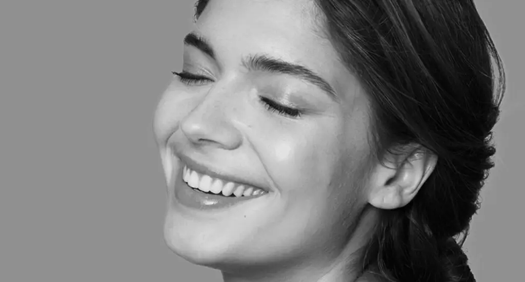 BOTULINUM TOXIN FOR A FRESHER LOOK